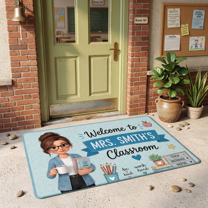 Pennant Vintage Welcome To Teacher Classroom - Personalized Doormat