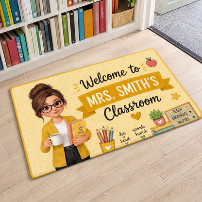 Pennant Vintage Welcome To Teacher Classroom - Personalized Doormat